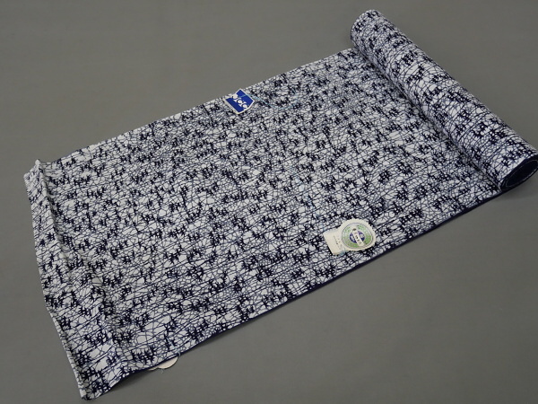 A48-24【凛々】即決 新古品 本染 ゆかた反物 白 笹 未仕立て品