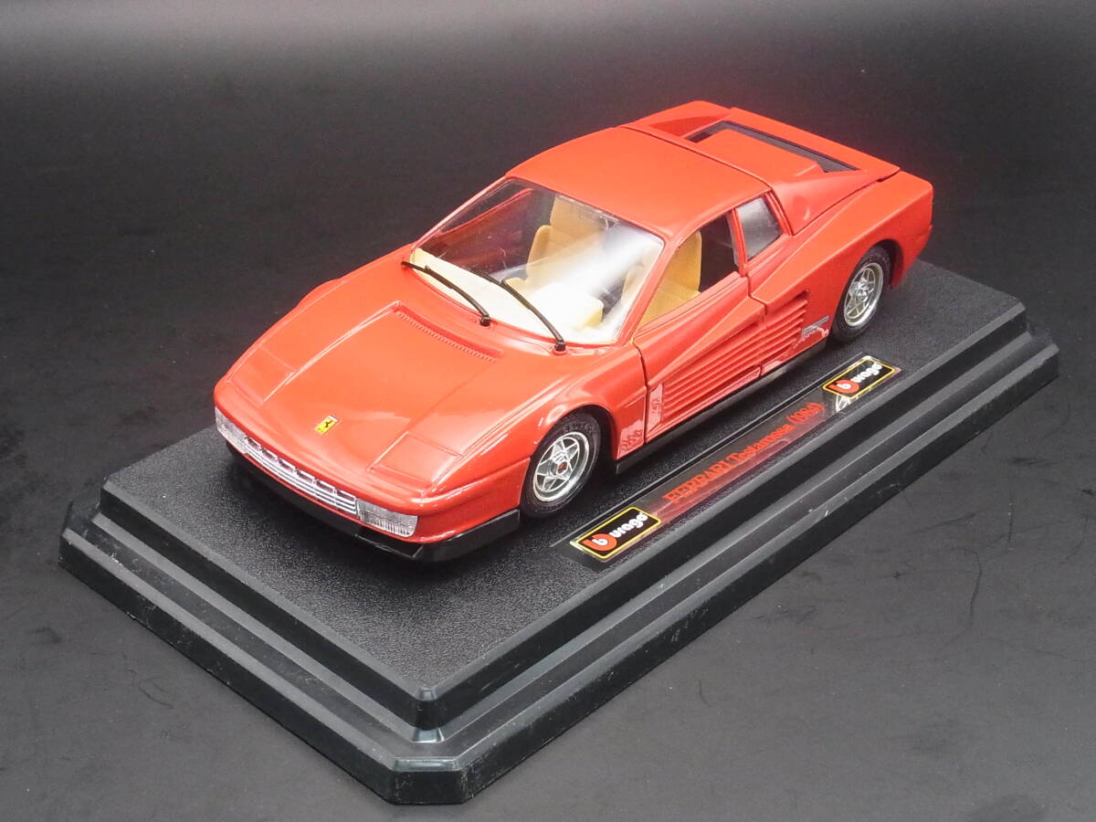 ブラーゴ 1/24 Ferrari フェラーリ テスタロッサ Testarossa レッド 赤 1984 名車 ミニカー 模型
