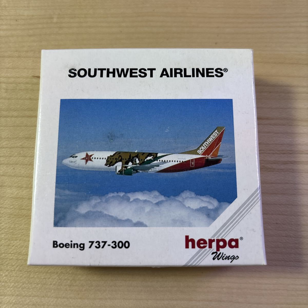 航空機模型 herpa ヘルパ ダイキャスト 1/500 ボーイング Boeing 737-300 B737 SOUTHWEST AIRLINES サウスウエスト航空 レジなし
