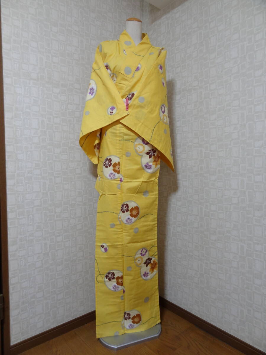 ☆ 未使用！レディース　女性用　婦人用　ゆかた　浴衣　夏用着物　黄色系　花柄　可愛い　イベント　舞台　踊り　発表会　お祭り♪く☆