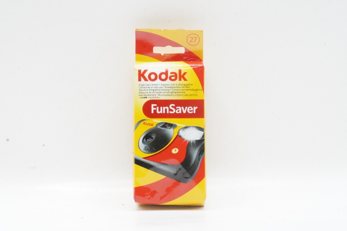 コダック 使い捨てカメラ(レンズ付きフィルム) ファンセーバー(FunSaver) 27枚撮り 未使用未開封品 期限切れ 2024年4月まで