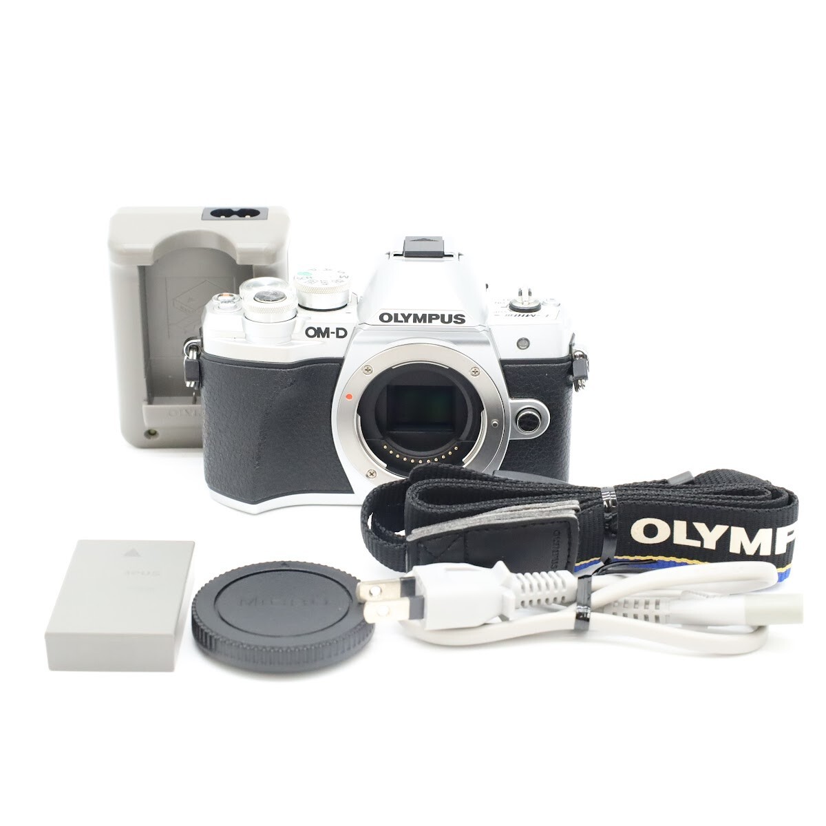 シャッター回数11,581回！OLYMPUS OM-D E-M10 MarkIII シルバー #00783 #73011