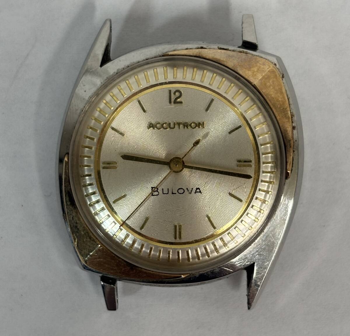 1円 中古 BULOVA ブローバ ACCUTRON アキュトロン 音叉式 QZ クオーツ ゴールド メンズ 腕時計 ヴィンテージ アンティーク【AW00445】