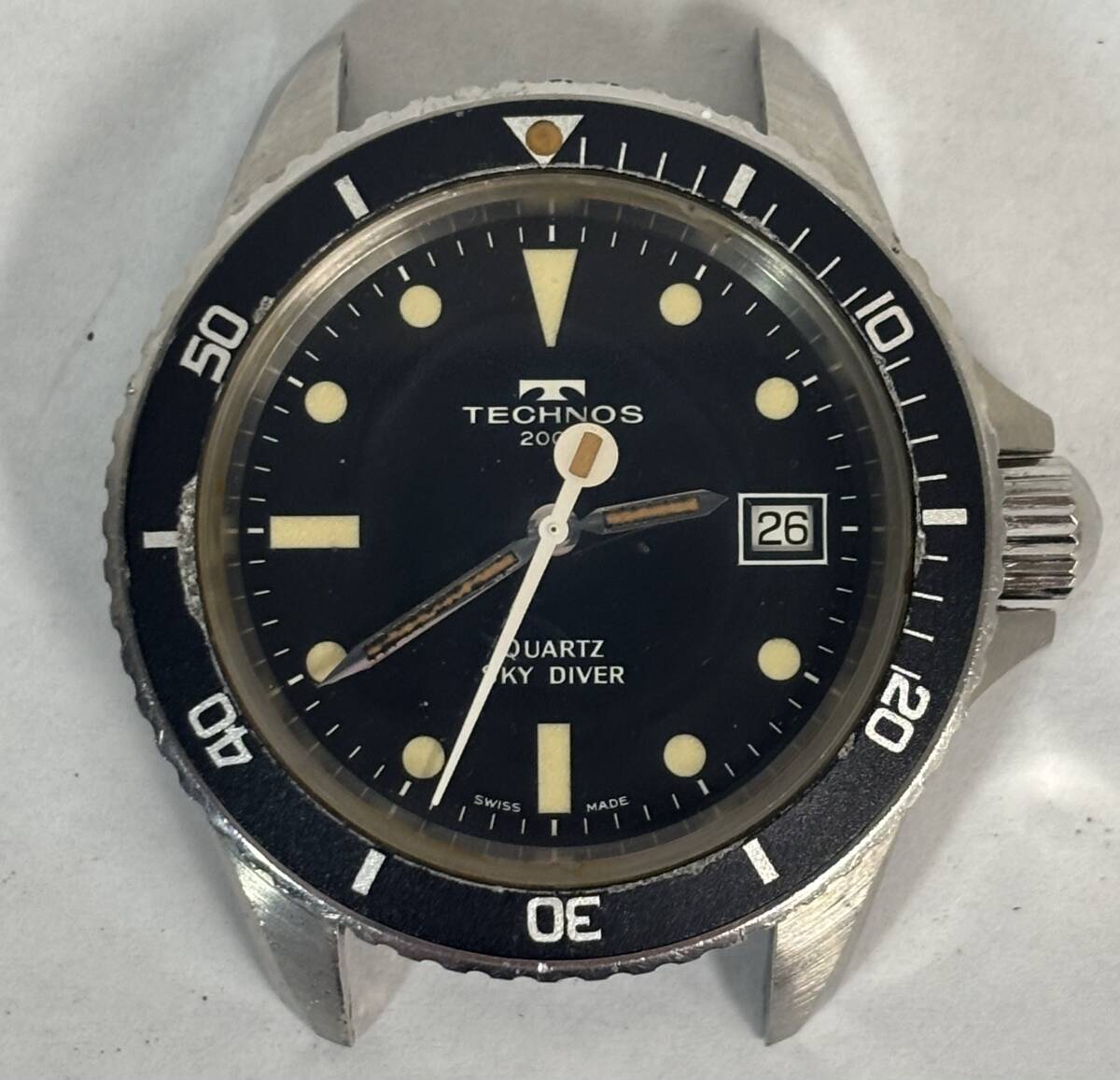 1円 中古 TECHNOS テクノス スカイダイバー デイト 200ｍ QZ クオーツ ステンレス ブラック メンズ 腕時計 ヴィンテージ【AW00448】