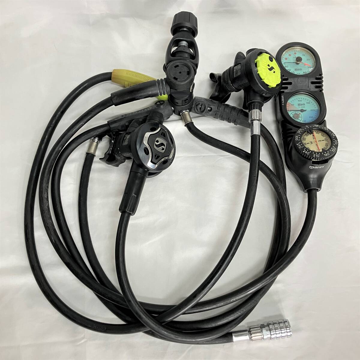 【R263】Mares Mission 3 マレス ミッション3 ダイビング用3連ゲージ ゲージ 残圧計 水深計 コンパス ダイビング シュノーケリング 現状品