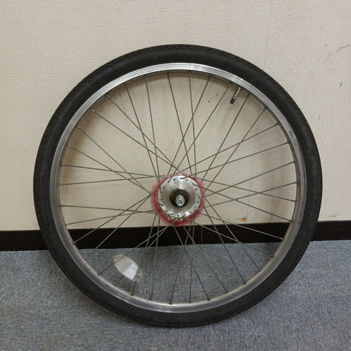 完組 フロントホイール ハブダイナモ 22インチ IRCタイヤ（確か足楽）付 22×1'3/4 自転車 ホイール タイヤ付 SANYO