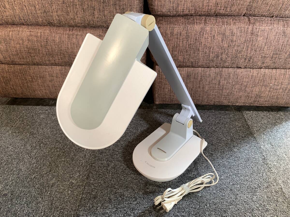 R260529-001S 【複数在庫あり】 National 卓上電気スタンド 中古品 オフィス用 デスク用照明 まとめ買いOK 大量