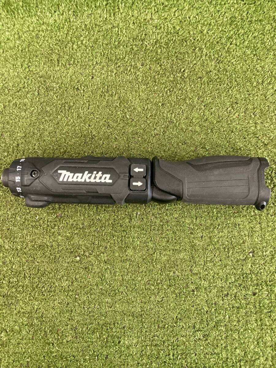 【最終処分　中古品】★makita(マキタ) 7.2v充電式ペンドライバドリル 黒(本体のみ) DF012DZB　ITAQKWY84BG8