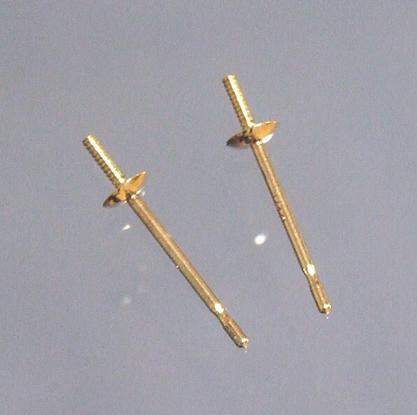 ◆ ピアス 金具 ■ 1ペア 2本 ◆ 18金（K18刻印入り）◆ 軸径0.6mm ◆ スタッドピアスパーツ 13.2mm ■ アクセサリーパーツ ■