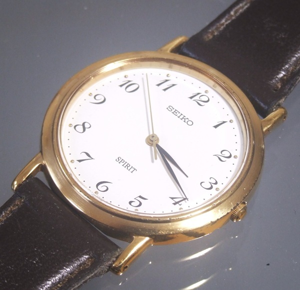 ◆ SEIKO セイコー ★ SPIRIT スピリット ■ 5E21-6C00 ■ クォーツ時計 ◆ メンズ ◆ ゴールド 3針 ■ 中古品 ■