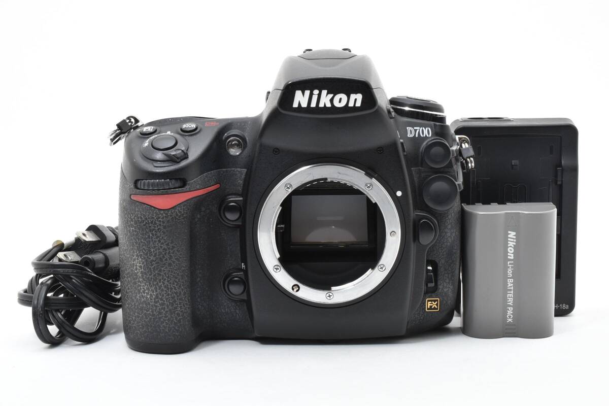 ★ショット数: 39741回・美品★ ニコン Nikon D700 ボディ デジタル一眼レフカメラ ★充電器付き★ SS933 #1534