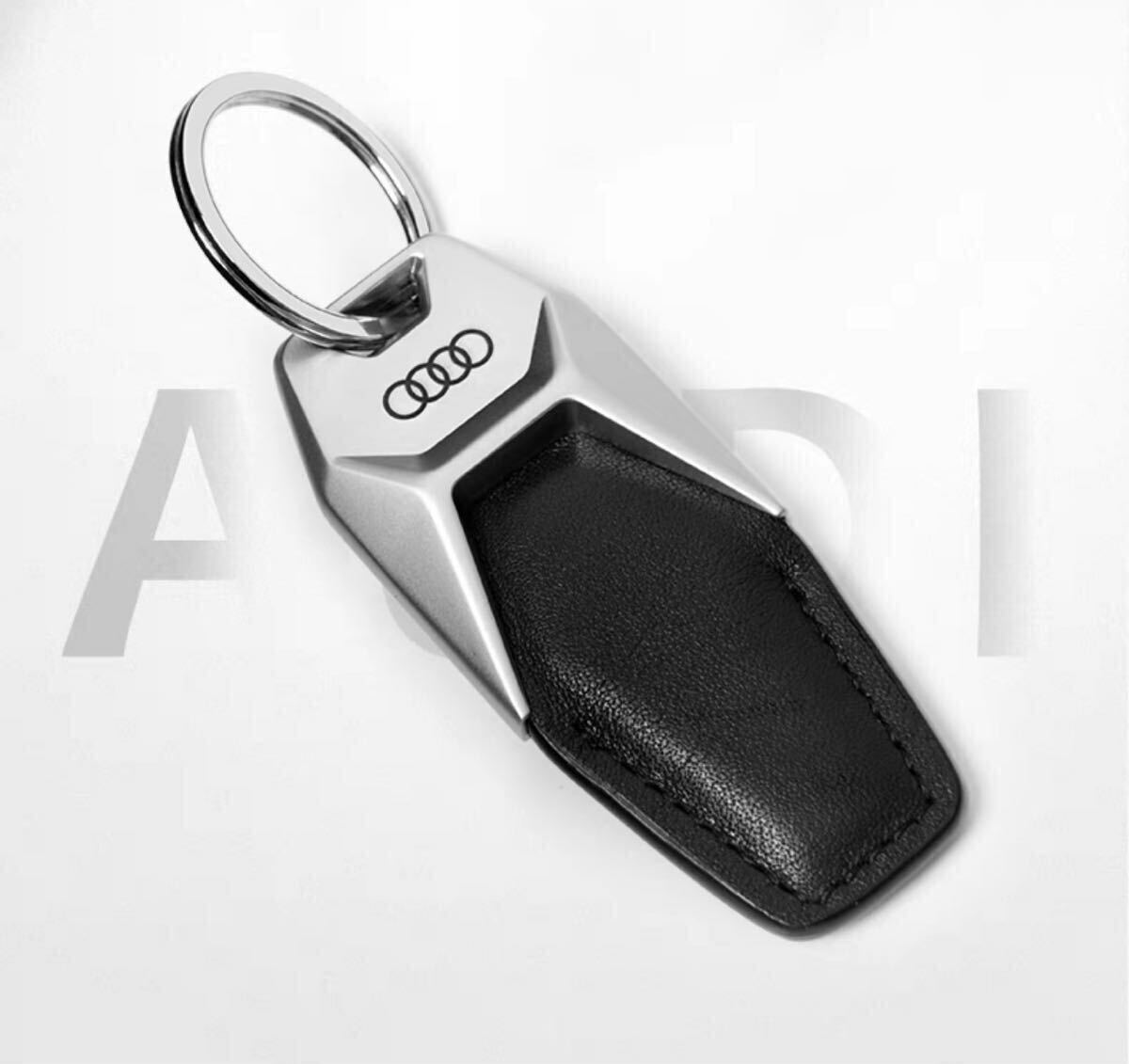 ★レア★ AUDI アウディ キーホルダー　 キーリング ブラック 本革 レザー