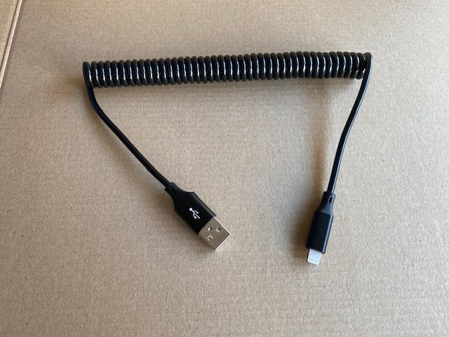 ③ライトニングカールコード iphone Lightningケーブル スペーシア フロンクス ジムニー ハスラー ソリオ スズキ全般 