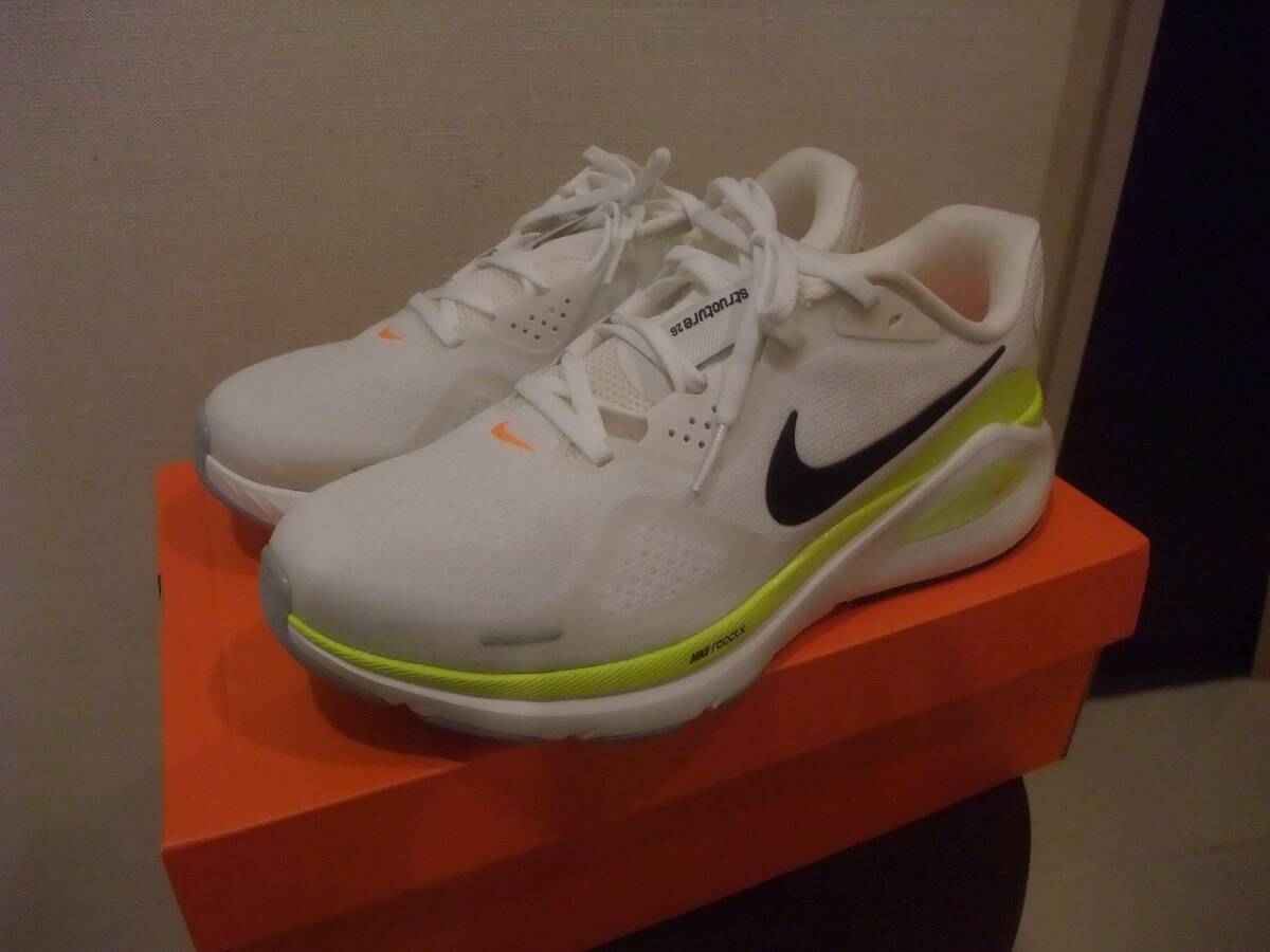 ナイキ ストラクチャー 26　US8
