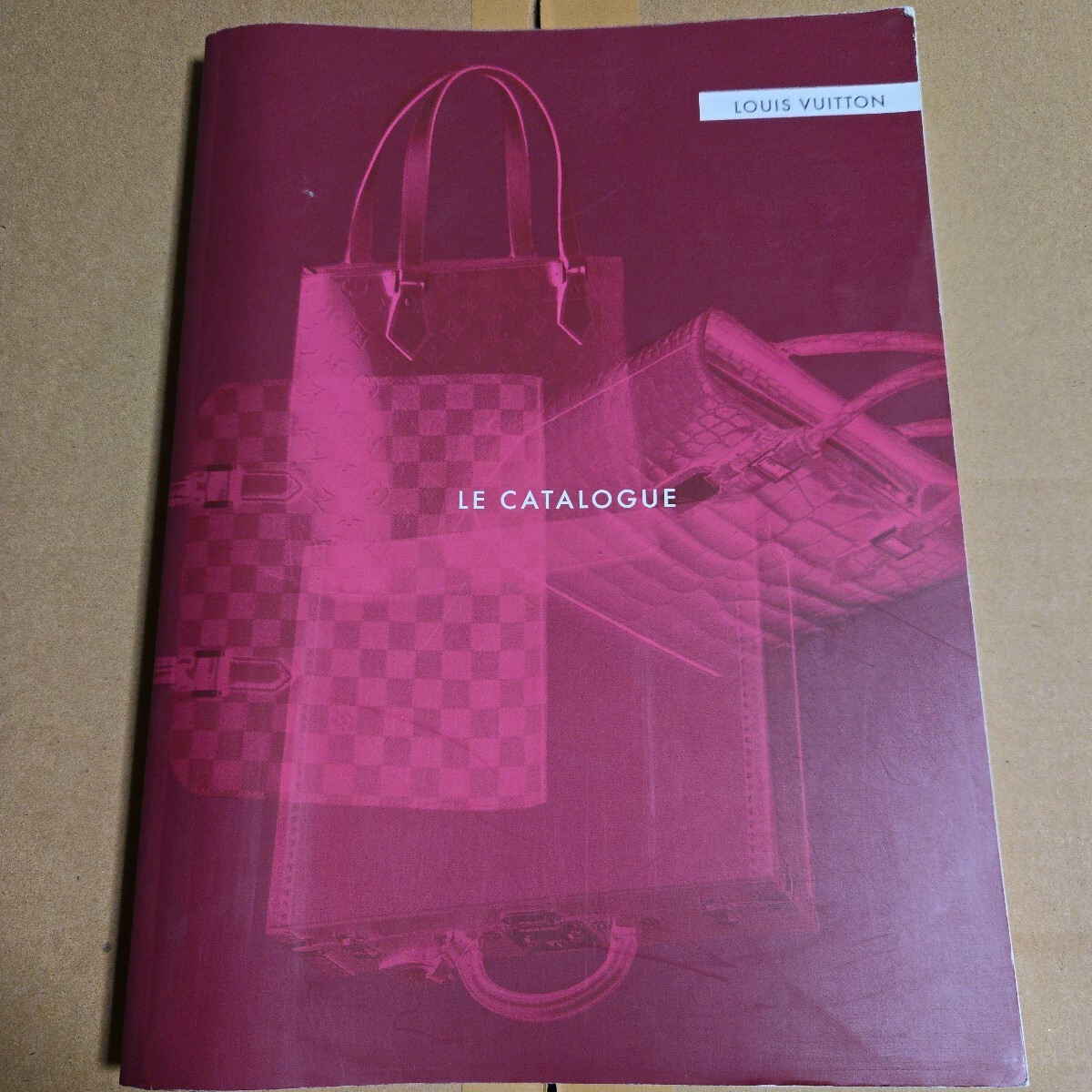 LOUIS VUITTON ルイヴィトン　2001年カタログ