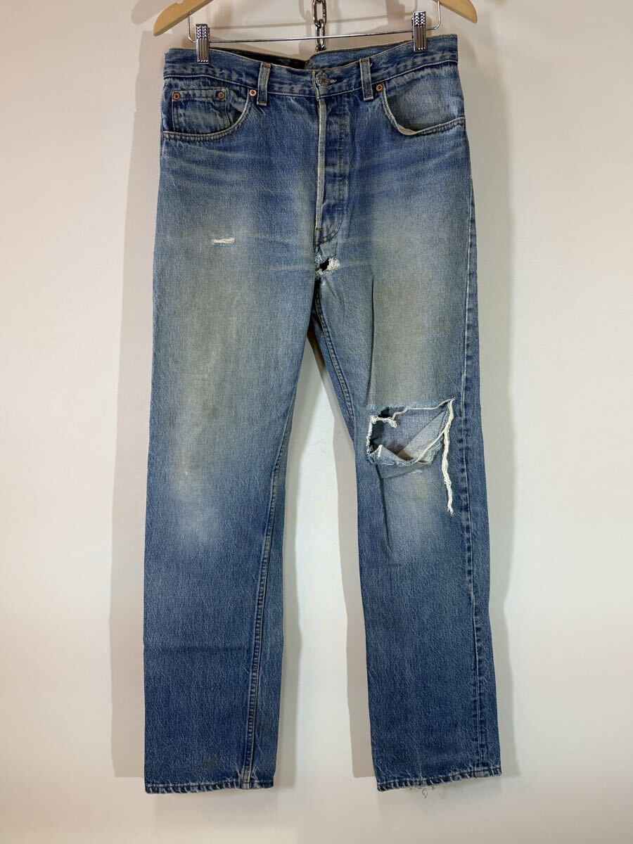 Levi's リーバイス 501 デニム ジーンズ 90s パンツ ジーパン ダメージ 色落ち ヴィンテージ 裏刻印520 5ポケット ボタンフライ 紙パッチ