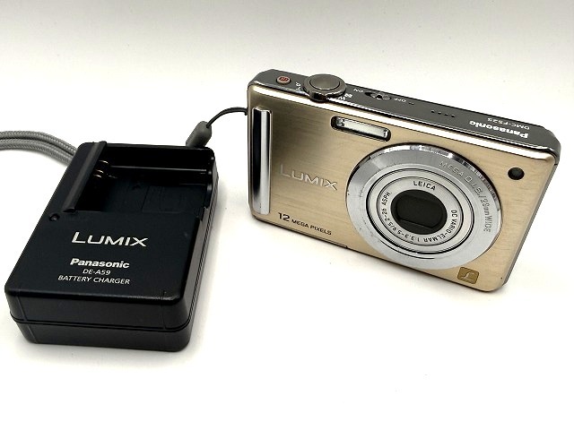 ◎H088 Panasonic パナソニック LUMIX DMC-FS25 コンパクトデジタルカメラ 通電確認済 現状品