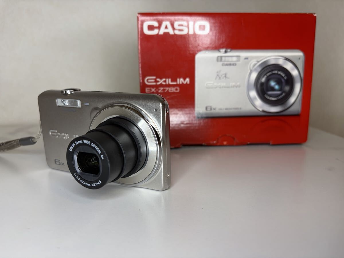 CASIO EXILIM EX-Z780 カシオ コンパクトデジタルカメラ シルバー エクシリム