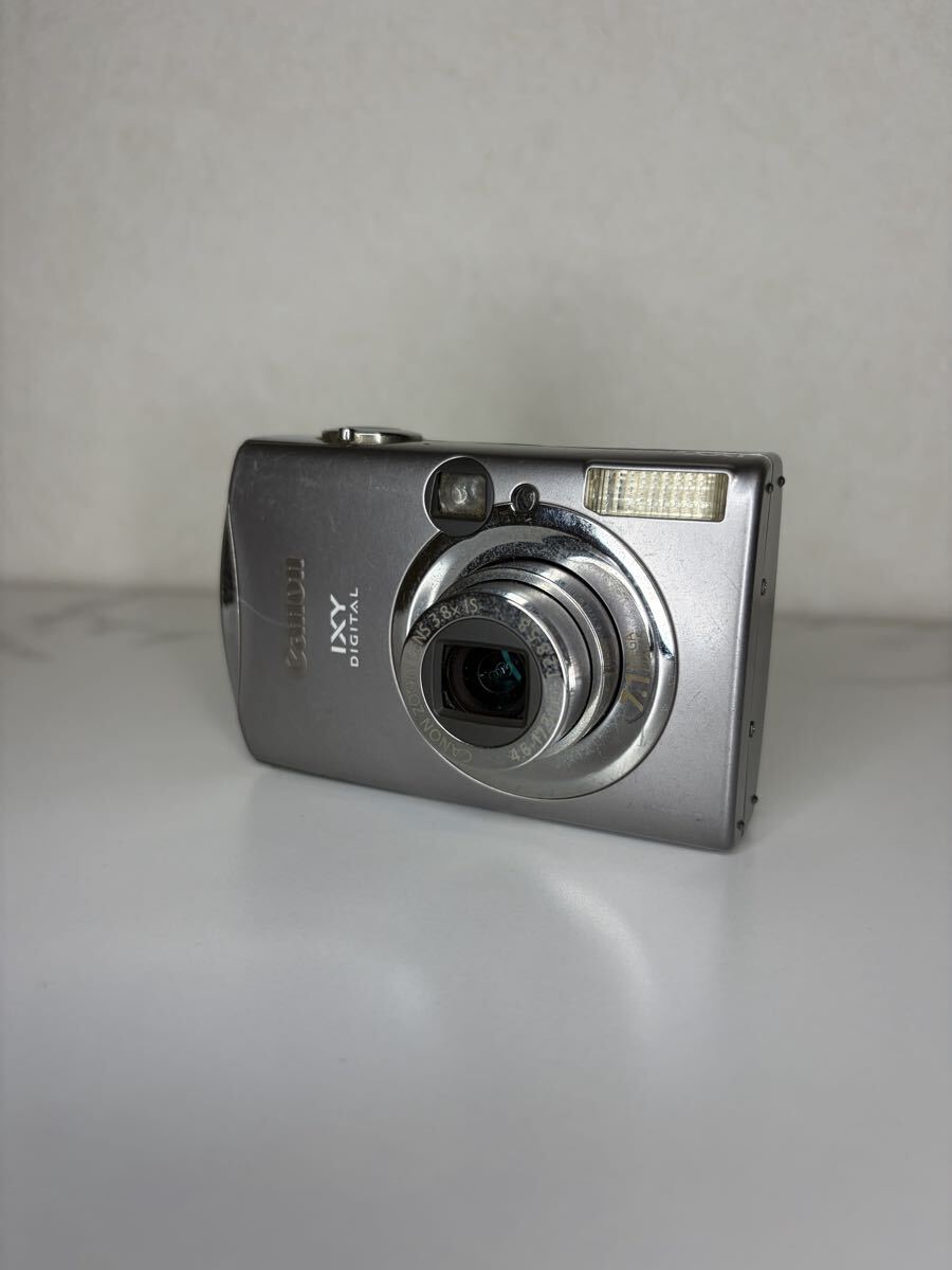 Canon キャノン IXY DIGITAL IS コンパクトデジタルカメラ シルバー　900IS