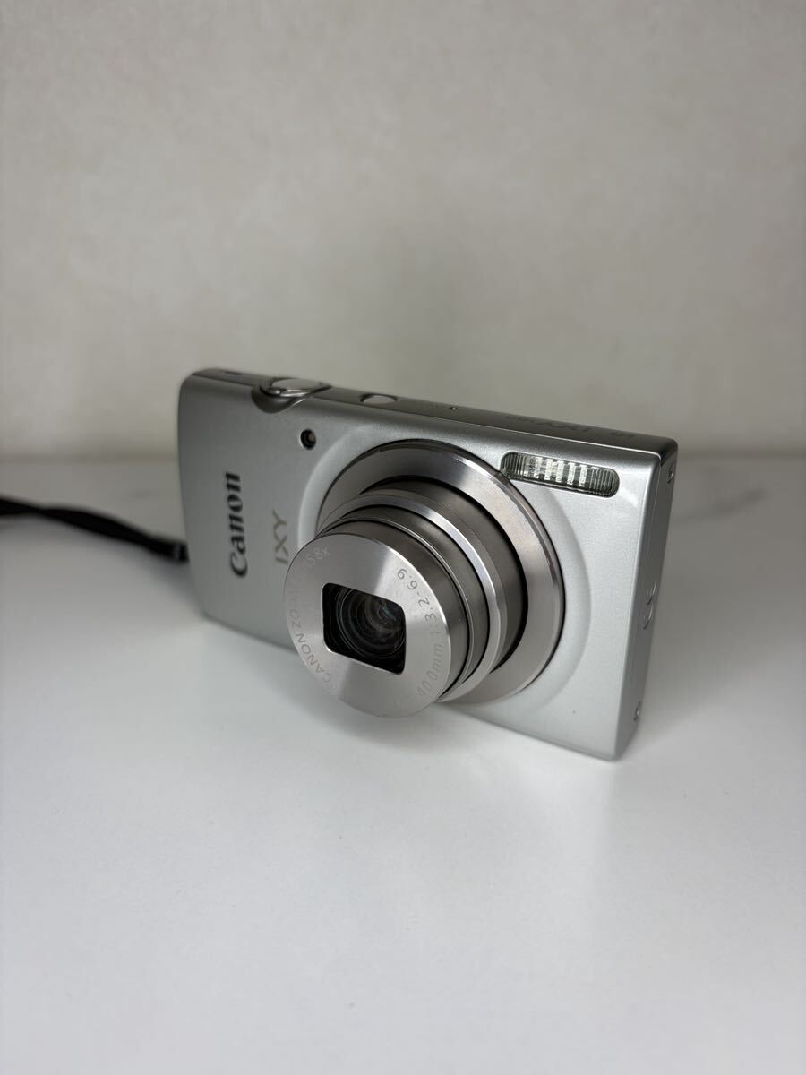 Canon コンパクトデジタルカメラ IXY キャノン シルバー デジカメ　ixy180