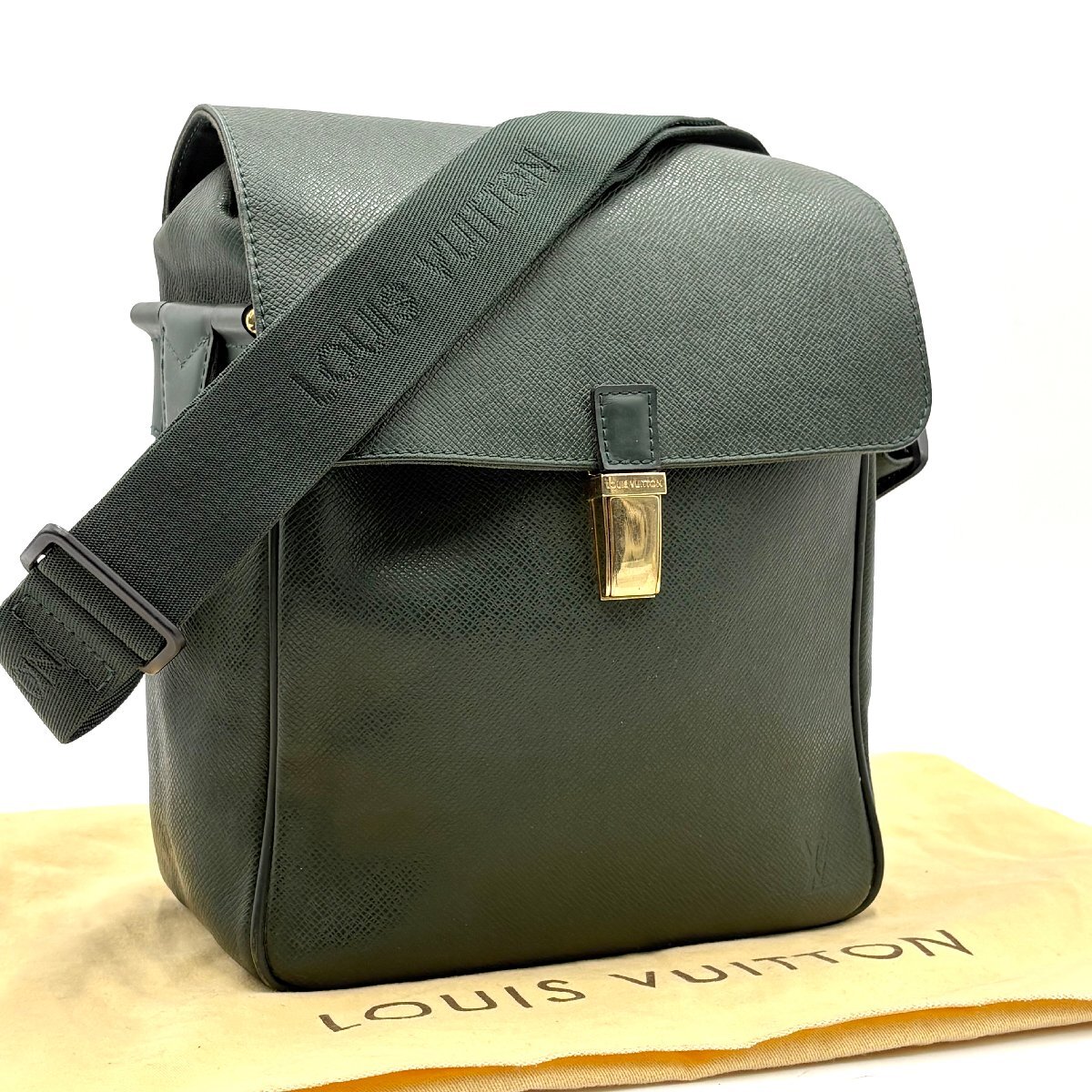 1円/極美品●LOUIS VUITTON ルイヴィトン タイガ ヤランガ エピセア G金具 ショルダーバッグ メッセンジャー メンズ ビジネス 緑 M30824