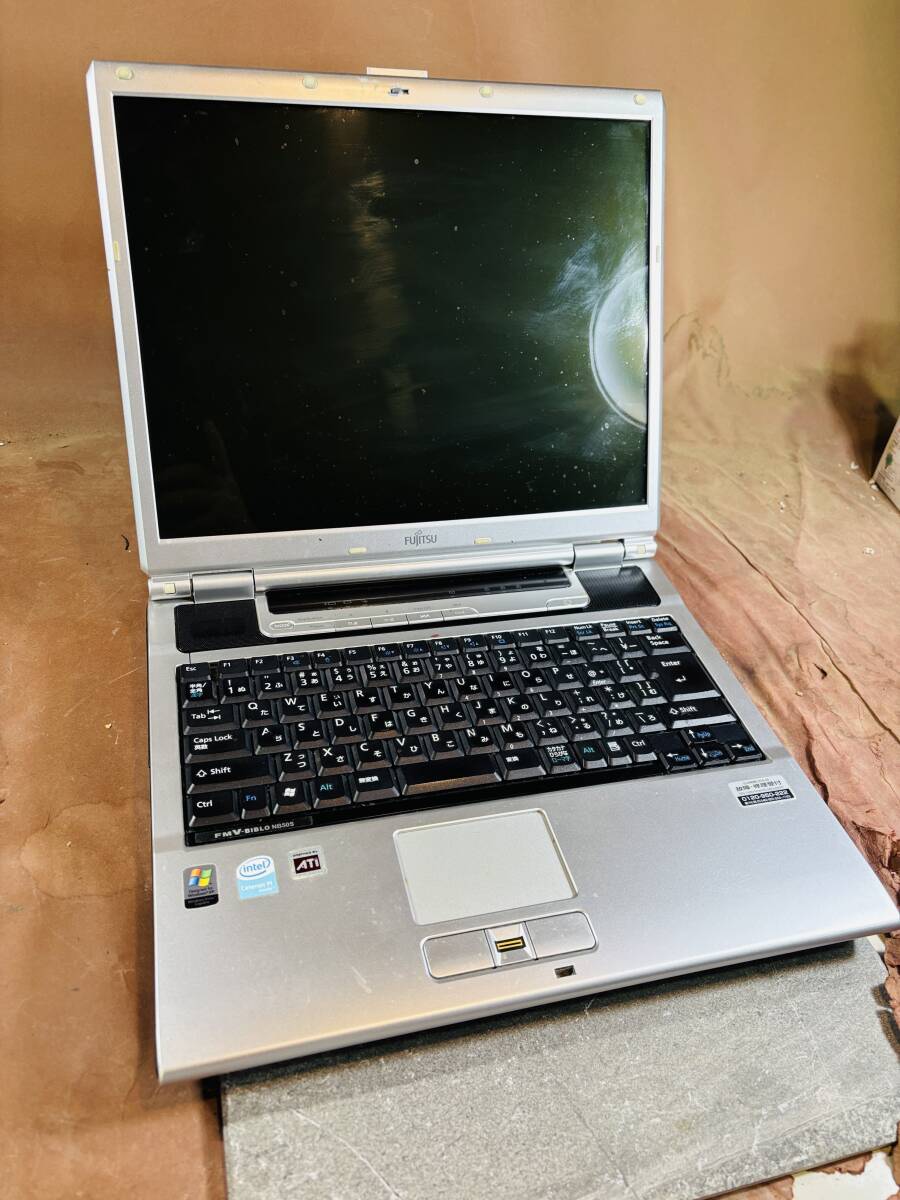 392 FMV-BIBLO NB50S Celeron M ファンエラー ジャンク OSライセンスシール付