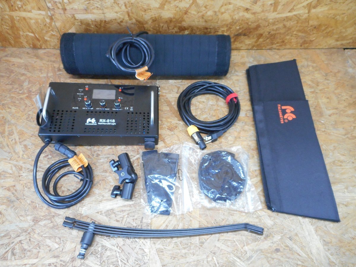 ◎FALCONEYES RX-818 RGBW撮影用ライト 折り畳み式 21種類照明効果 RGB撮影定常光ライト フレキシブルLED撮影 訳あり 現状品◎L-712