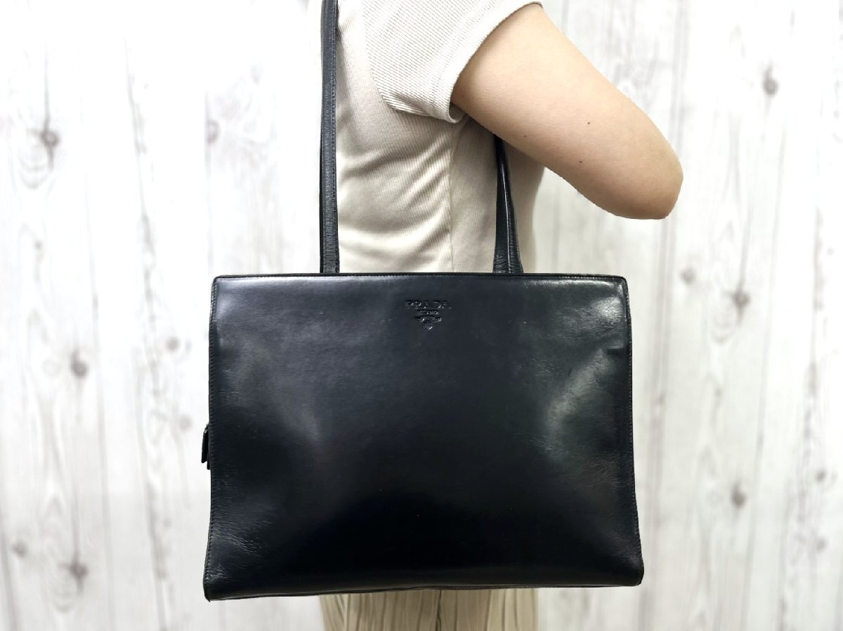 PRADA プラダ ハンドバッグ トートバッグ ショルダーバッグ バッグ レザー 黒 A4収納可 100362