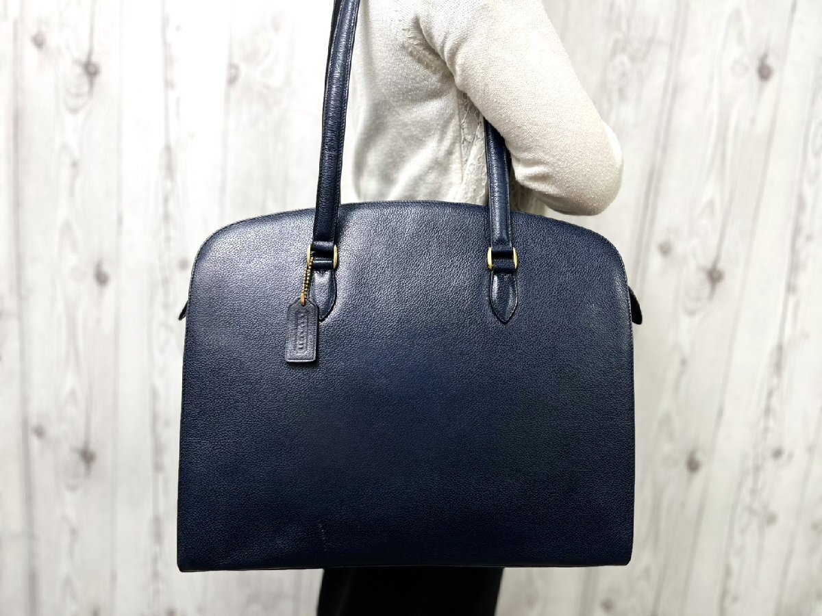 美品 COACH コーチ トートバッグ ショルダーバッグ バッグ レザー 紺 A4収納可 100442Y