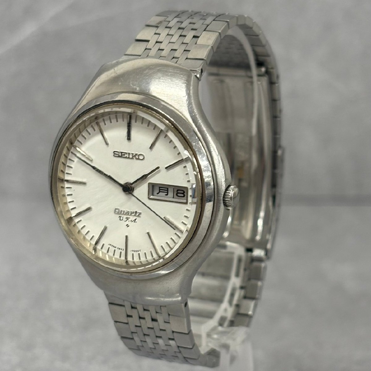 NT2561 SEIKO セイコー V.F.A QZ クオーツ デイデイト 3823-7001 現状渡し 中古 ジャンク品