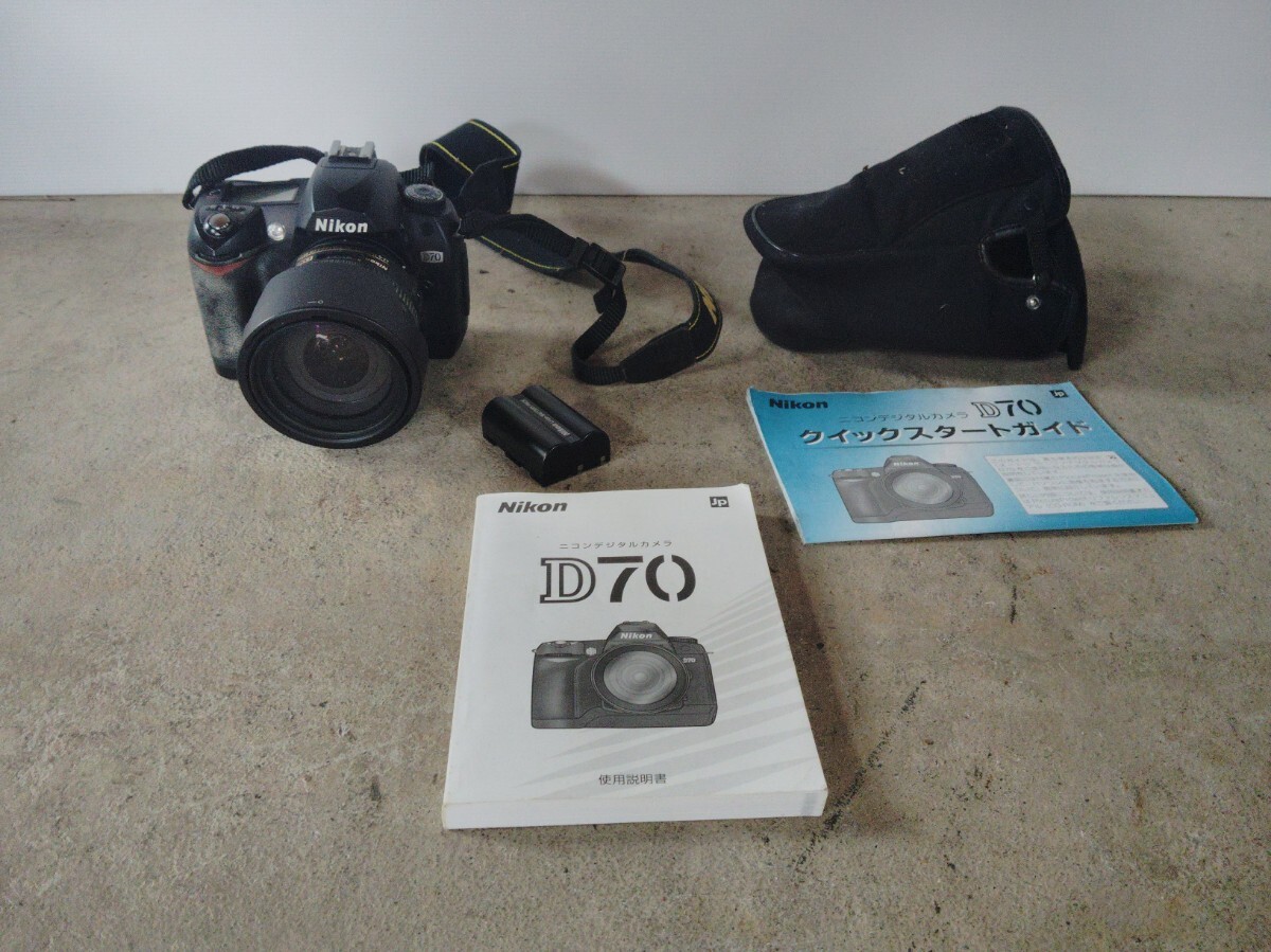 Nikon　ニコン　 デジタル一眼レフカメラ　D70