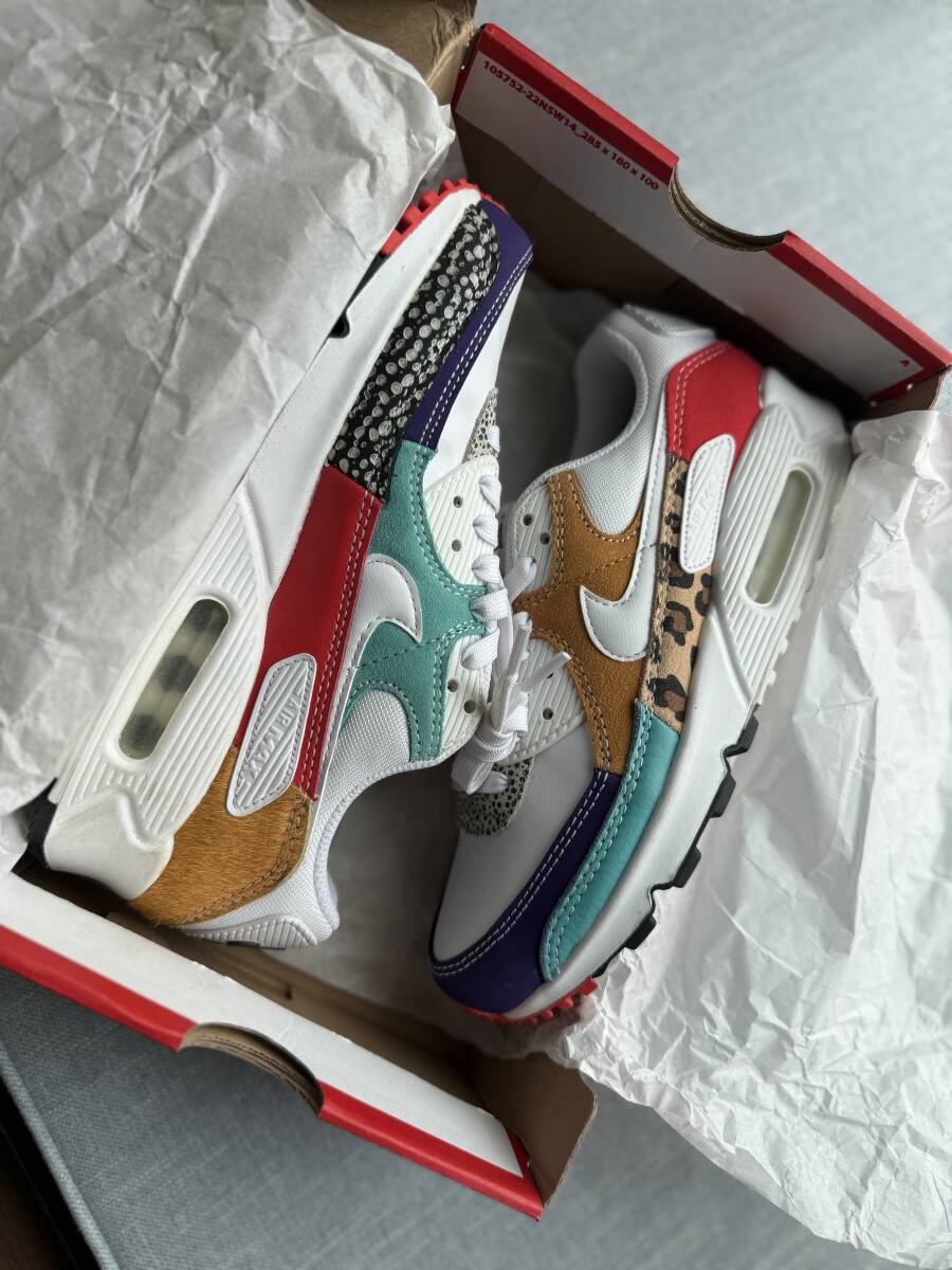 新品正規品 Nike ナイキ　Air Max 90 SE Animal White. エアーマックス　23.5cm