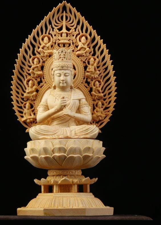 総檜材　仏教工芸品　木彫仏教　精密彫刻　仏師で仕上げ品 大日如来座像 高約28cm