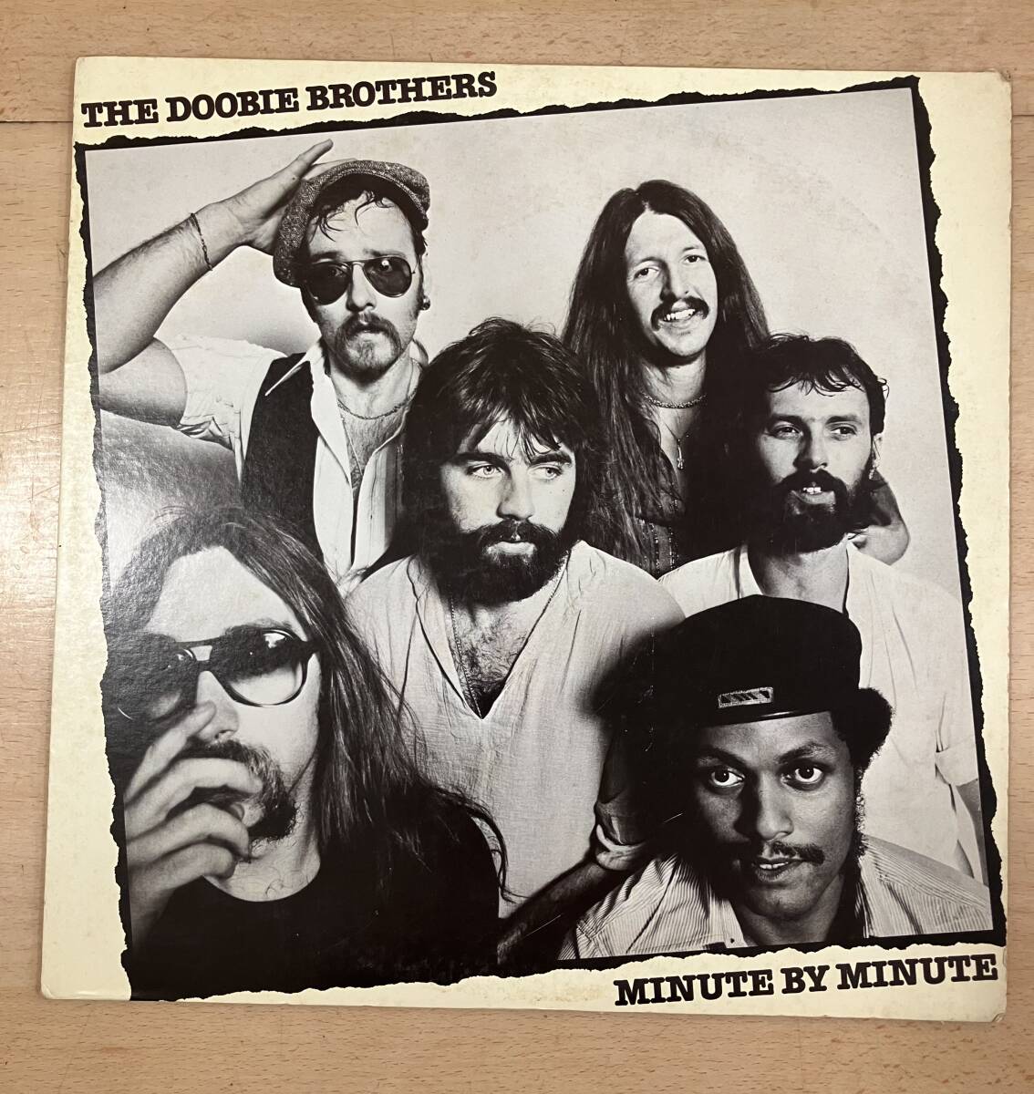 【32717】レコード　ロックバンド　ドゥ―ビー・ブラザーズ　The Doobie Brothers ミニット・バイ・ミニット　Minute by Minute 現状品