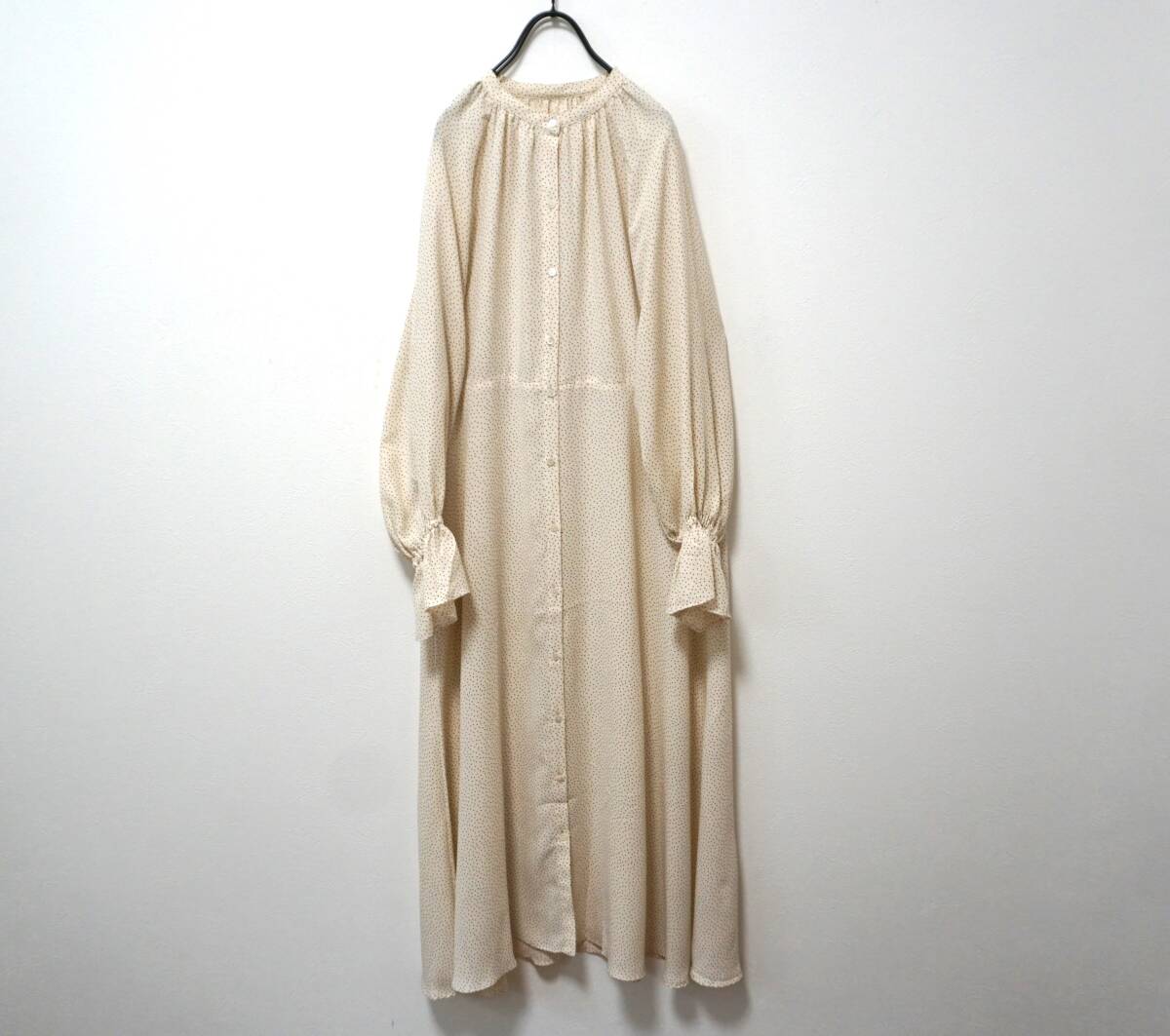 SLOBE IENA 大人可愛い ジンタンドットギャザーワンピース