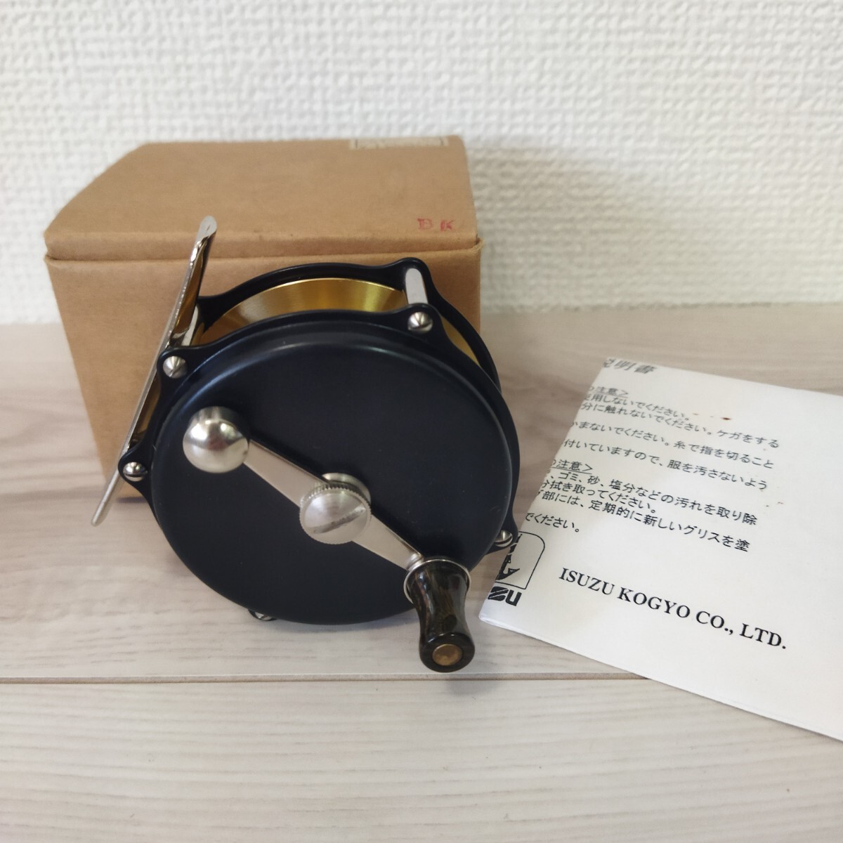 ●美品！五十鈴工業 ISUZU NAC CASCADE ＃3/4 No.11R VH ブラック イスズ ナック カスケード フライリール フライフィッシング Fly Reel●