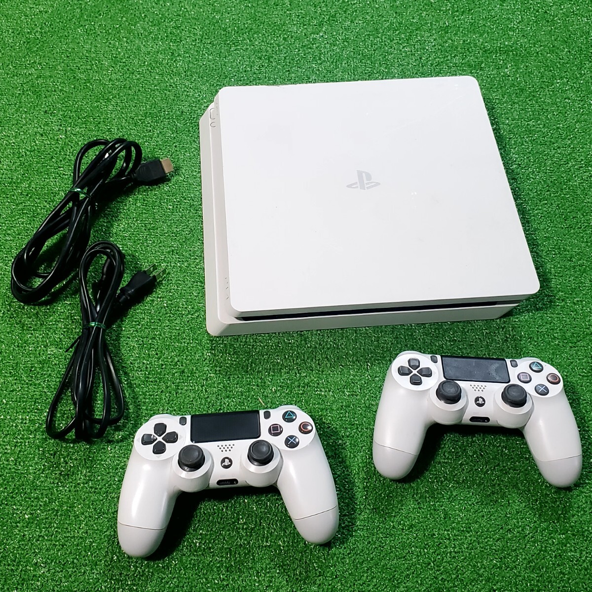 SONY ソニー PS4 本体 CUH-2000A ホワイト 通電確認済み 初期化済み コントローラー 2個 CUH-ZCT2J コントローラ PlayStation4 