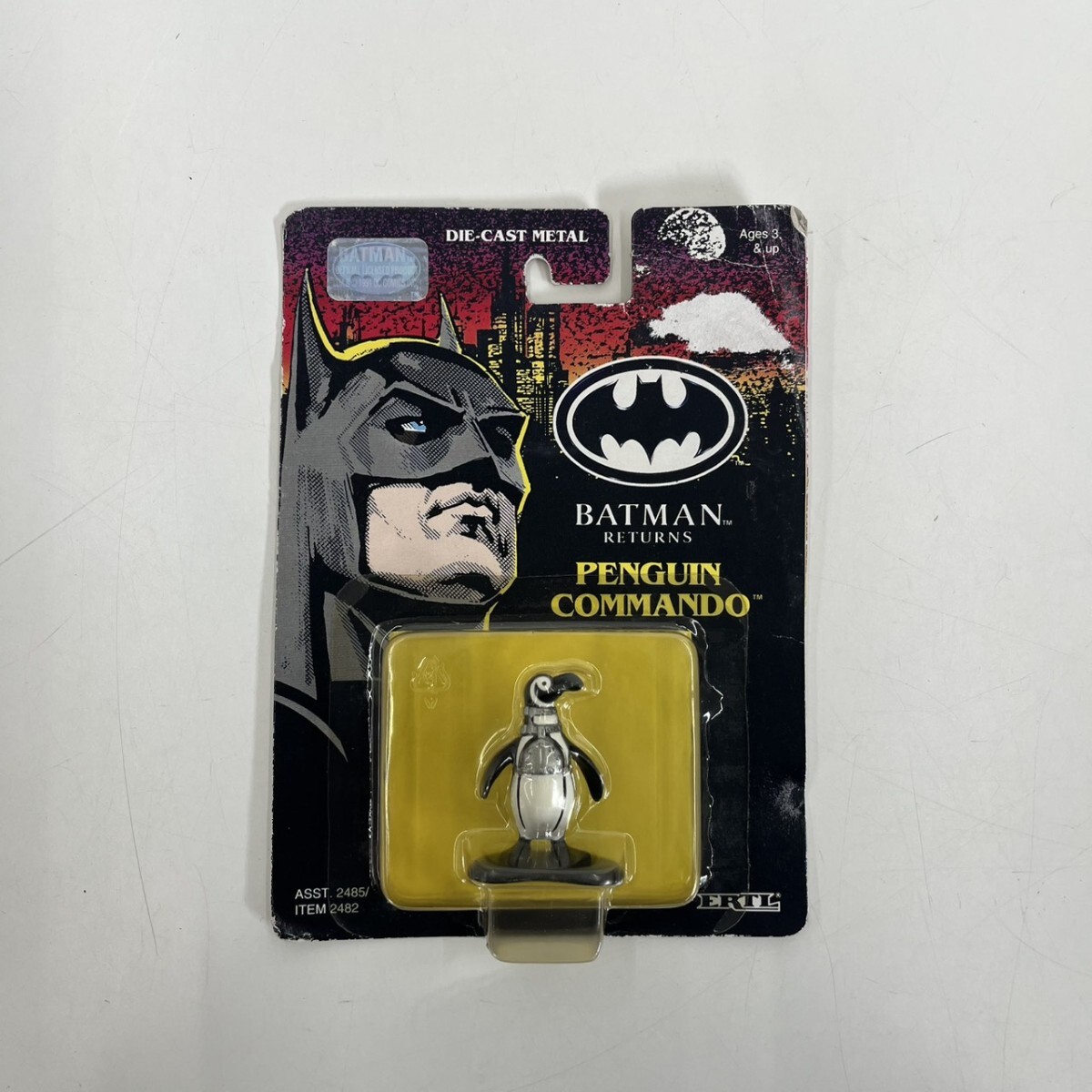 今2605-968 バットマン リターンズ ダイキャスト製 ペンギン コマンドー BATMAN アクションフィギュア フィギュア アメコミ 当時物 (ニ)