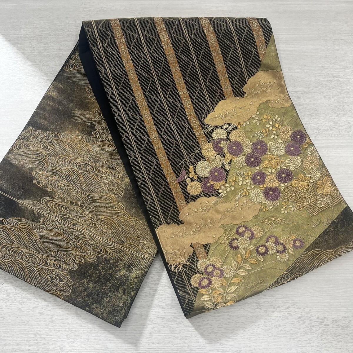坂2605-1097 帯 帝王 紫 菊花蒔絵 几帳文 和装 和服 着物 袋帯 リメイクにも（一）