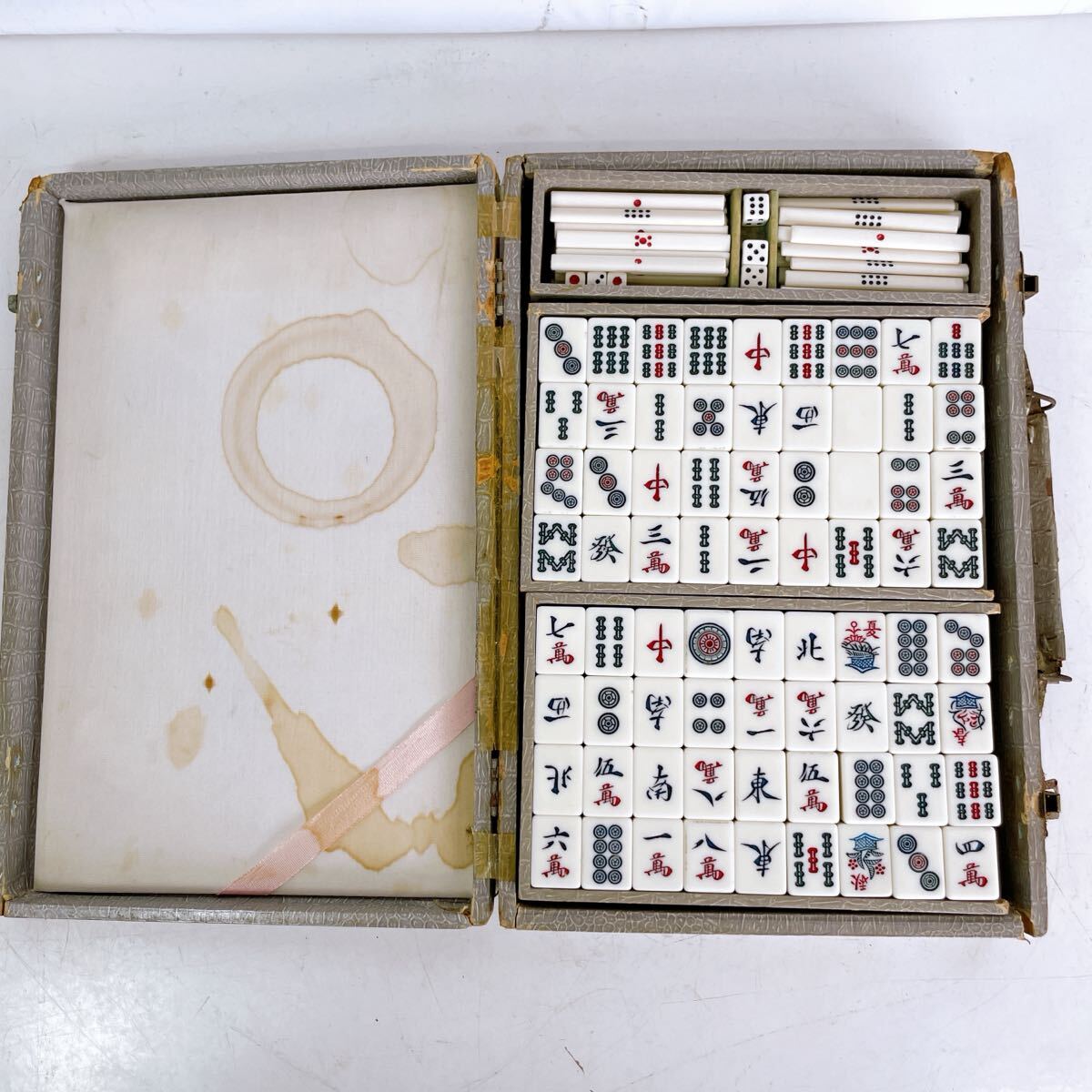 744(中古) 麻雀牌 昭和 レトロ 麻雀牌セット 点棒 サイコロ 麻雀 現状品