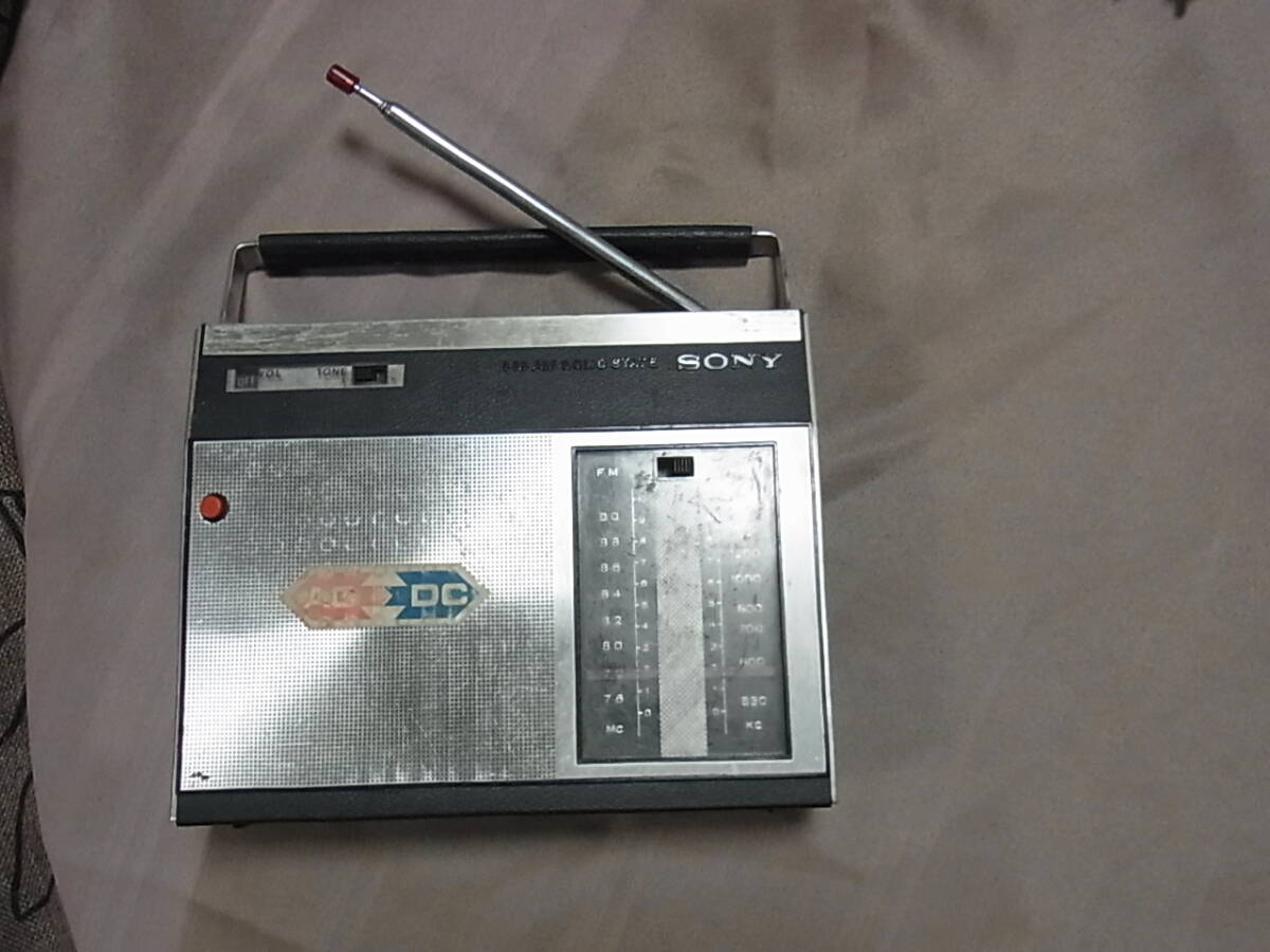 SONY 　FM/AM　SOLID STATE 6F-25A 　昭和レトロ 　9トランジスタラジオ 動作、現状品