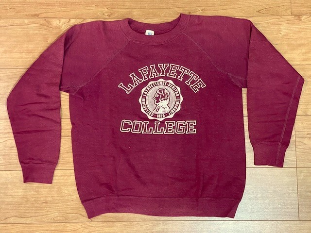 【本物のビンテージ品 / VINTAGE】ワイン色 ARTEX社製 スウェトシャツ、Mサイズ程度、Made in U.S.A