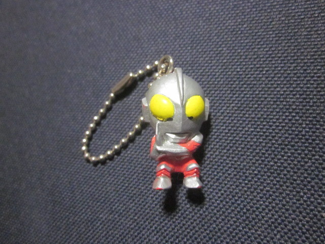 ■ウルトラマン ボールチェーンフィギュア■