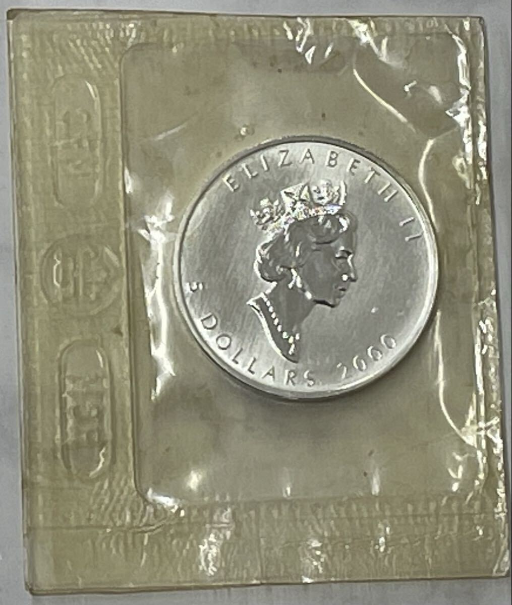 S 送料無料 未開封 美品 カナダ メイプルリーフ 銀貨 2000年 エリザベス2世 5ドル 1オンス 純銀 CANADA ヴィンテージ コレクション 保管品