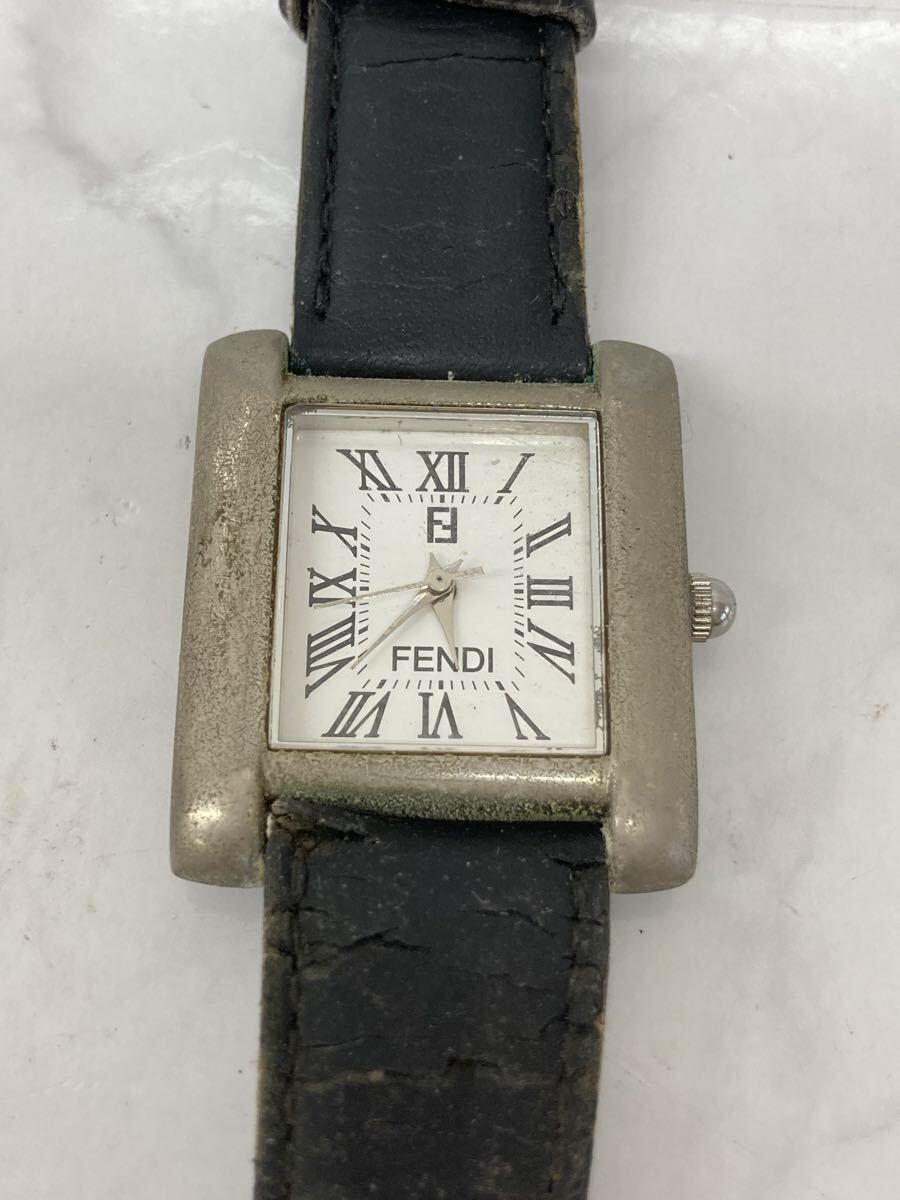 FF フェンディ FENDI 1925 レディース クォーツ 腕時計 ローマン スクエア シルバー ホワイト文字盤 1D/2577 動作未確認 ジャンク品