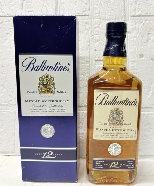 格安!! 99円スタート!! 未開栓 バランタイン 12年 Ballantine's ウイスキー 700ml 40％ 箱付き