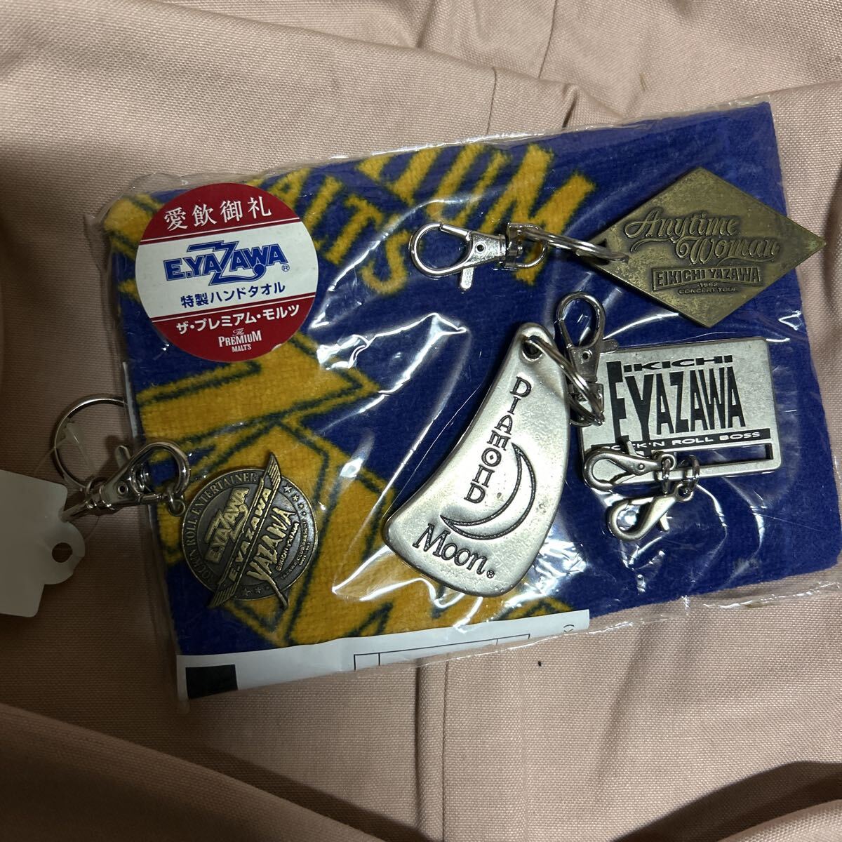 矢沢永吉　キーホルダーセット　ハンドタオル