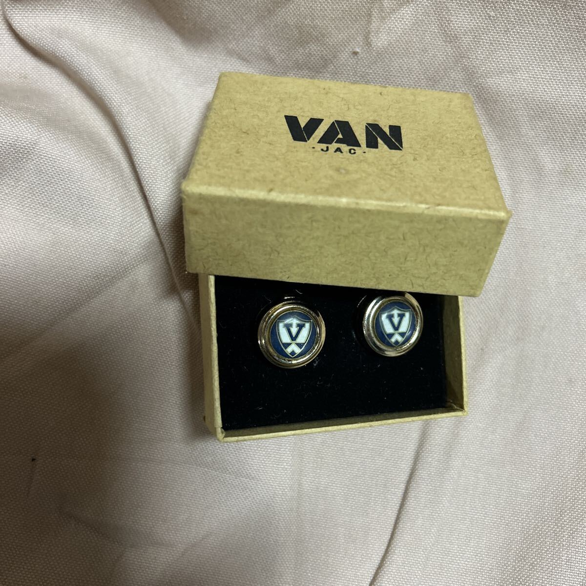 VAN JAC ヴァンヂャケット カフスボタン 丸VANロゴ ブルー　カフスボタンカバー　非売品　ノベルティ