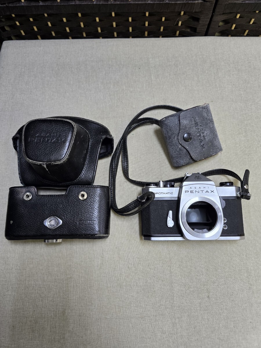 【現状品】Asahi Pentax Super-Multi-Coated TAKUMAR1:1.8/55 レンズ ケース付き フィルムカメラ 動作未確認品 保管品