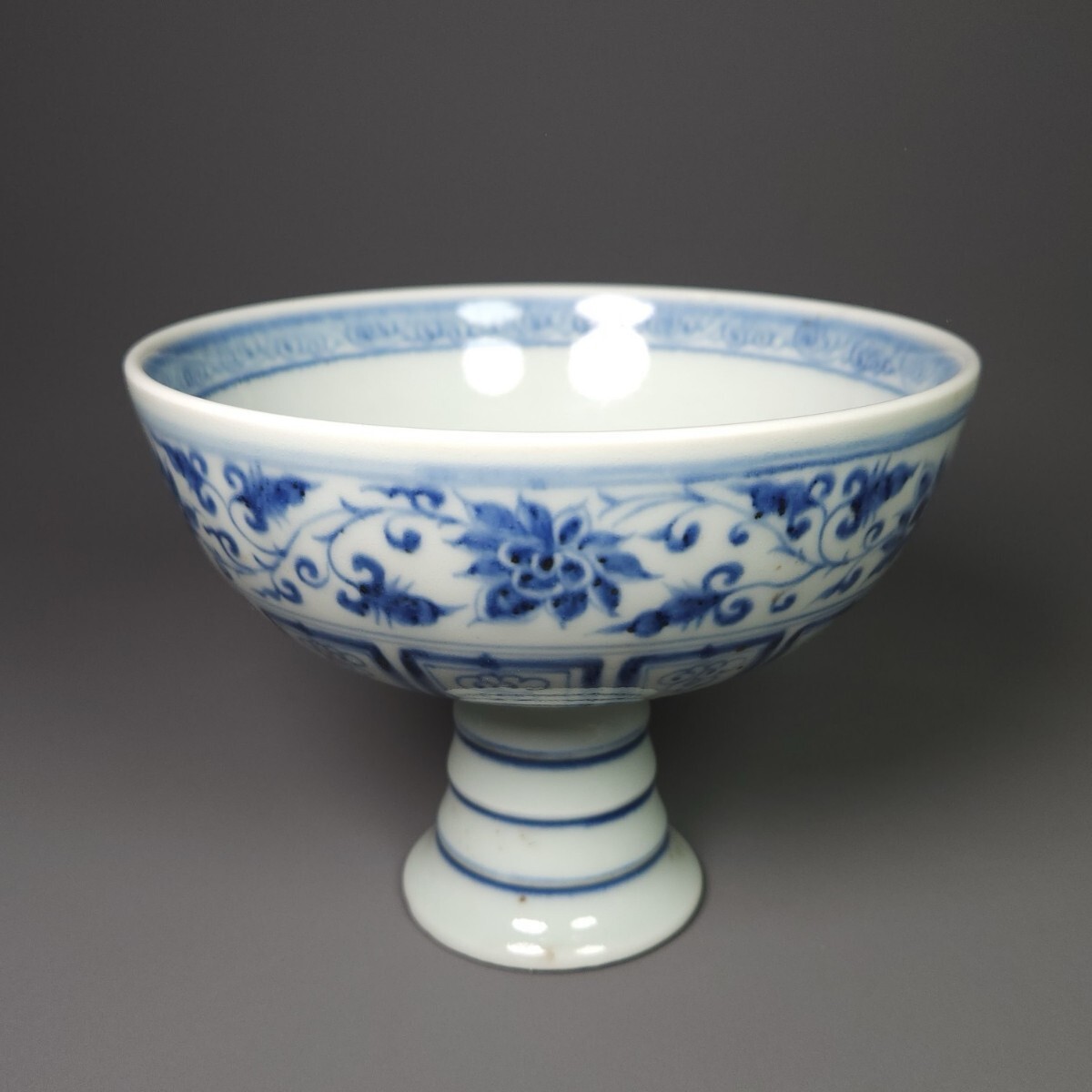 【萬藏】中国古美術 明時代 青花 高足茶碗 陶磁器 骨董 古玩 時代物 中国美術 古美術 骨董品 唐物 当時物 h35